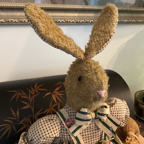 Vintage Primitive/Folk Art/Country “Bunny in Bloomers” - Picture 5 of 16